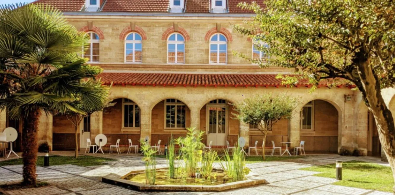 Patio centre Beaulieu — Bordeaux — photo 3